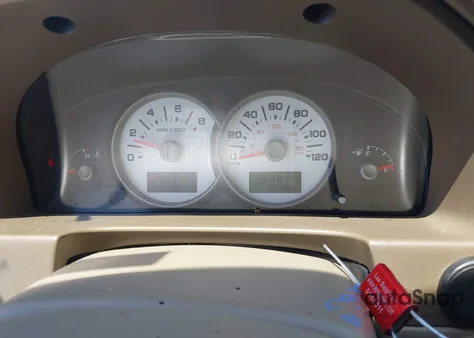 2005 Ford Escape Xlt from USA, damaged, VIN 1FMYU93195KA56736